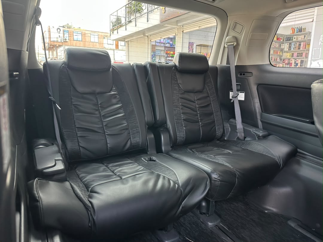 TOYOTA VELLFIRE thumbnail 6